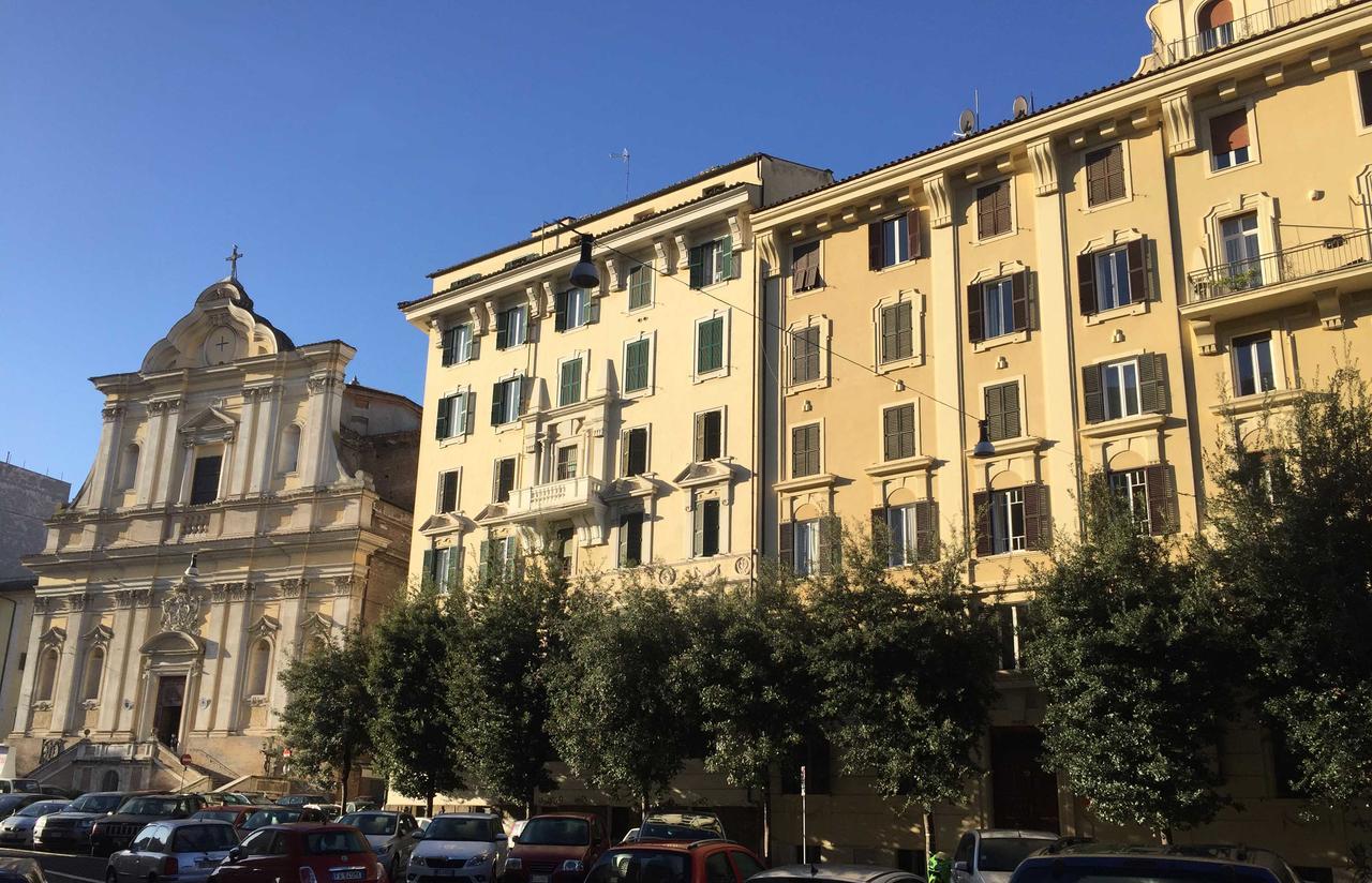 Stazione San Pietro 20 Apartamento Roma